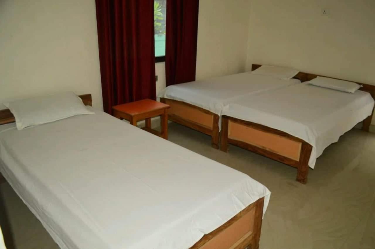 Middle Way Home Stay Bodh Gaya Exterior foto