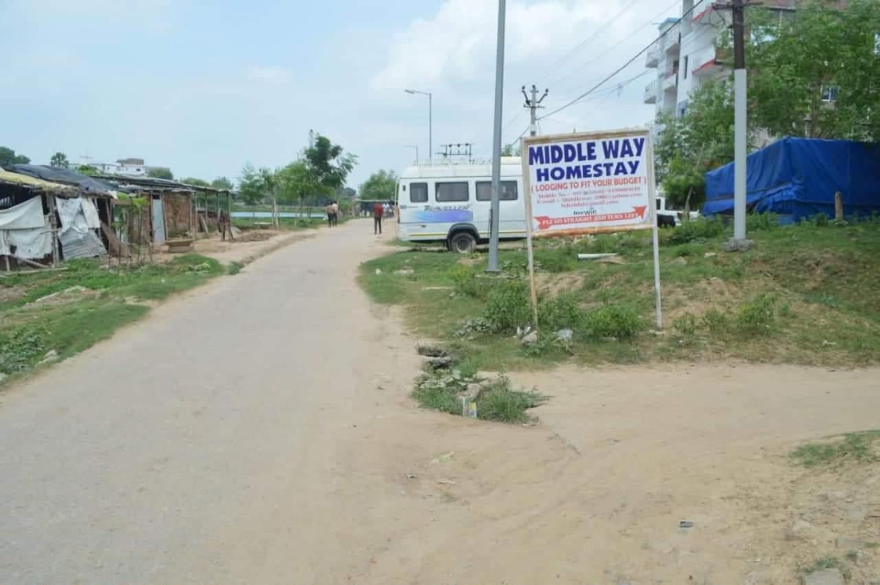 Middle Way Home Stay Bodh Gaya Exterior foto
