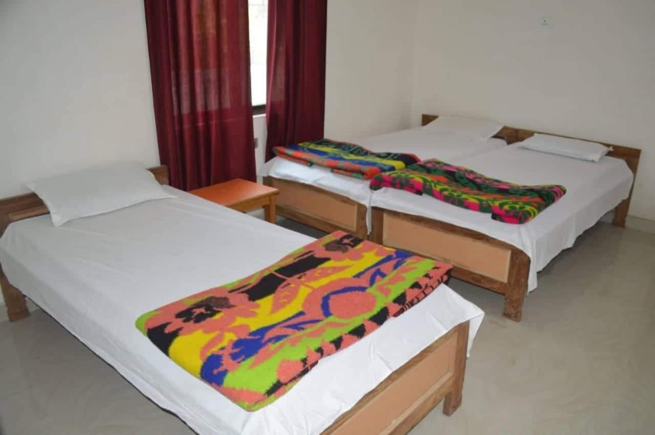 Middle Way Home Stay Bodh Gaya Exterior foto